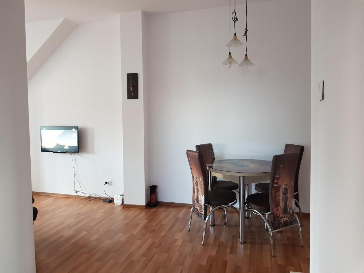 Diane'S Apartament Sibiu Luaran gambar