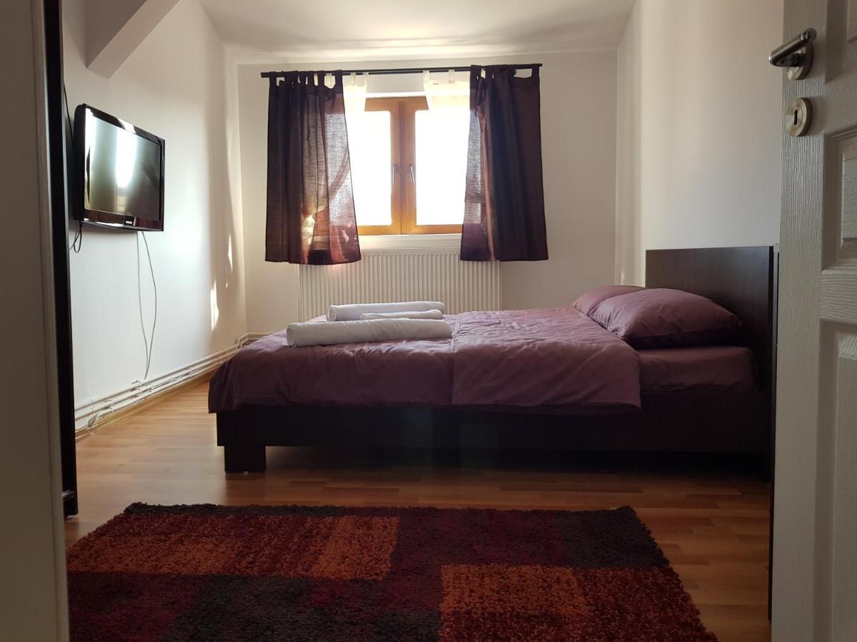 Diane'S Apartament Sibiu Luaran gambar